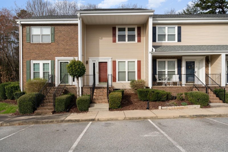 Property image 2 at 1117 Surry Lane, Gastonia, NC 28054