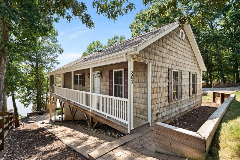 Property image 2 at 382 Springwood Drive, Mount Gilead, NC 27306