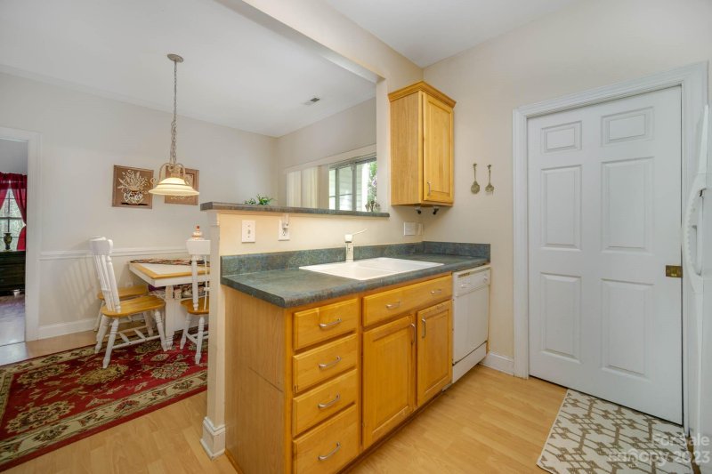 Property image 4 at 2488 Ryerson Court, Charlotte, NC 28213