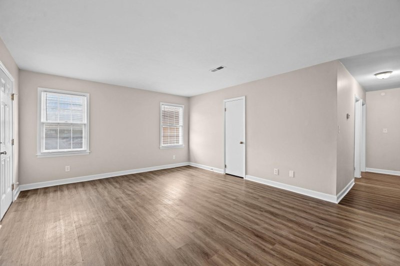 Property image 3 at 921 Nottingham Drive, Gastonia, NC 28054