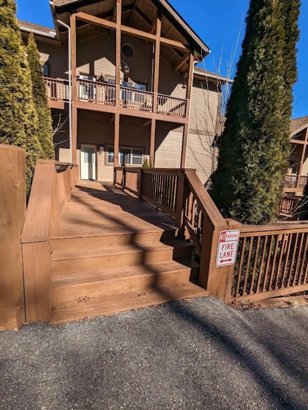 Property image 3 at 564 Sawgrass Drive, Whittier, NC 28789