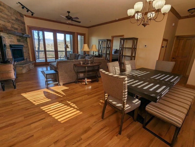 Property image 4 at 564 Sawgrass Drive, Whittier, NC 28789