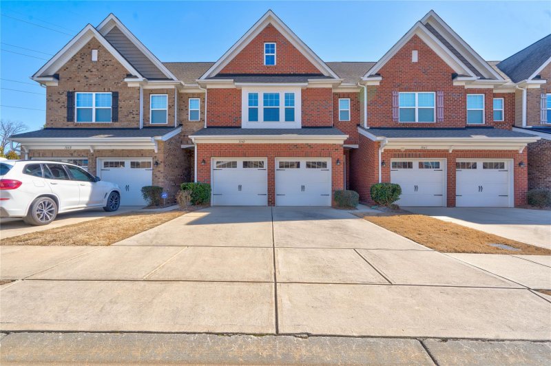 104 Burlingame Court