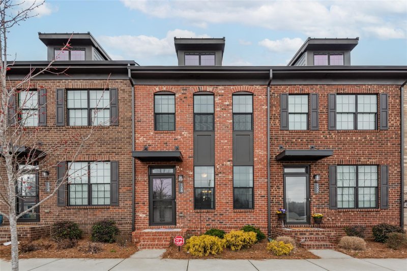 Property image 3 at 128 Linestowe Drive, Belmont, NC 28012