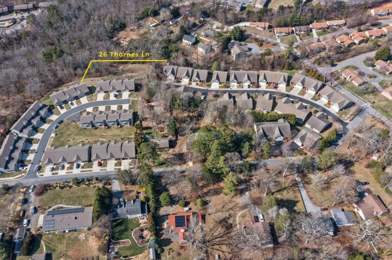 Property image 4 at 26 Thornes Lane, Asheville, NC 28805