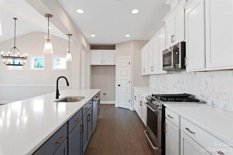 Property image 5 at 5014 Painswick Place, Charlotte, NC 28215