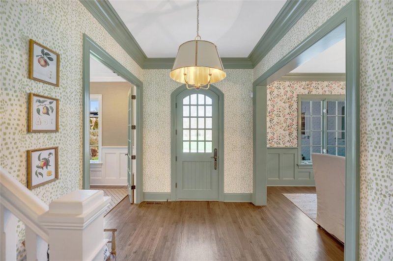 Property image 2 at 2226 Vernon Drive, Charlotte, NC 28211