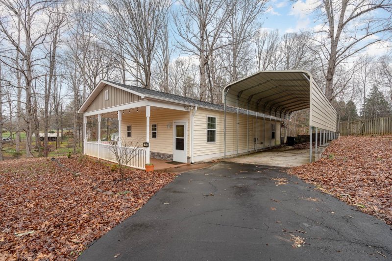 Property image 3 at 740 Shannon Meadows Road, Clover, SC 29710