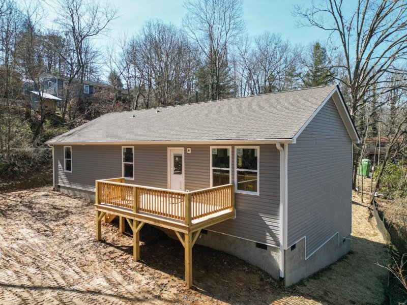 Property image 2 at 69 Craven Hill Circle, Black Mountain, NC 28711