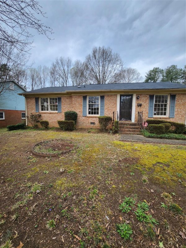Property image 3 at 7035 Covecreek Drive, Charlotte, NC 28215