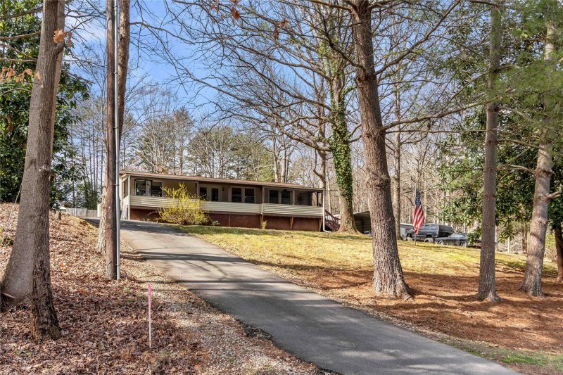 7263 Executive Circle