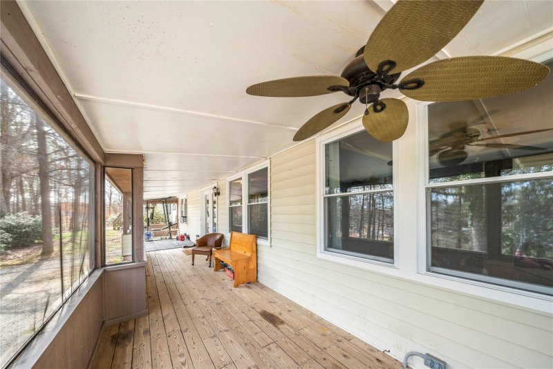 Property image 5 at 7263 Executive Circle, Denver, NC 28037