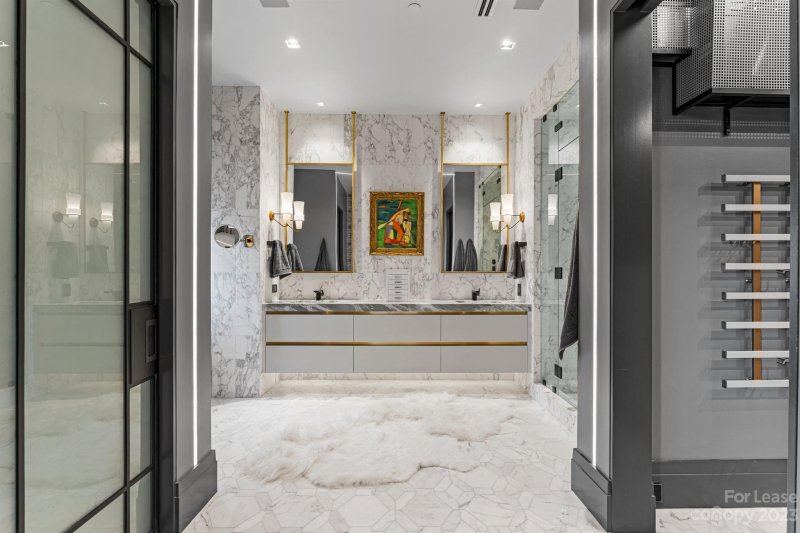 Property image 2 at 229 Church Street, Charlotte, NC 28202