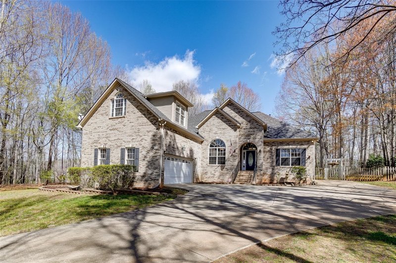 Property image 2 at 220 Kilborne Road, Mooresville, NC 28117