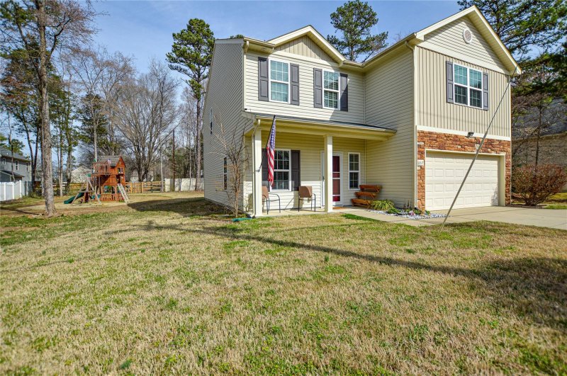 Property image 2 at 6517 Neck Road, Huntersville, NC 28078