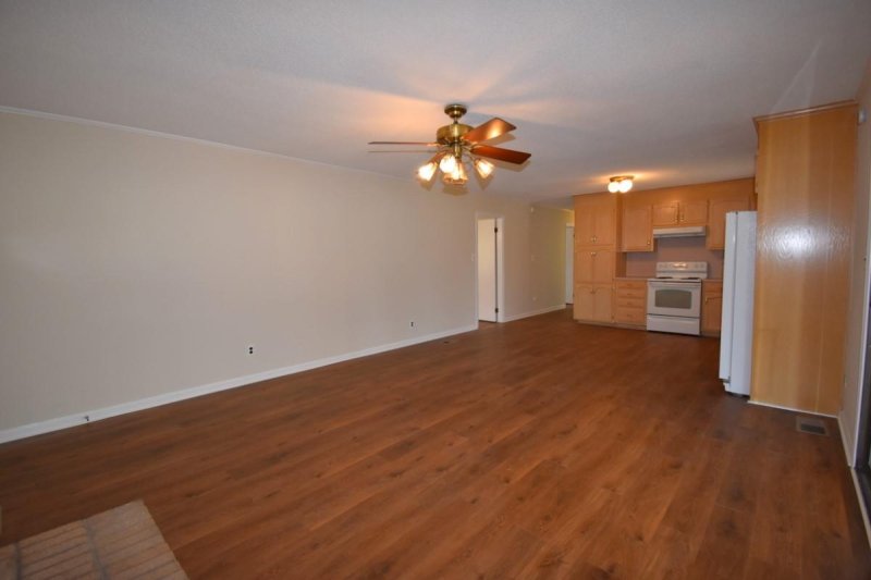 Property image 5 at 407 Ashebrook Park Road, Dallas, NC 28034