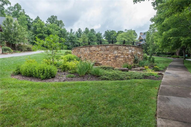 Property image 4 at 28 Wordsworth Road, Black Mountain, NC 28711