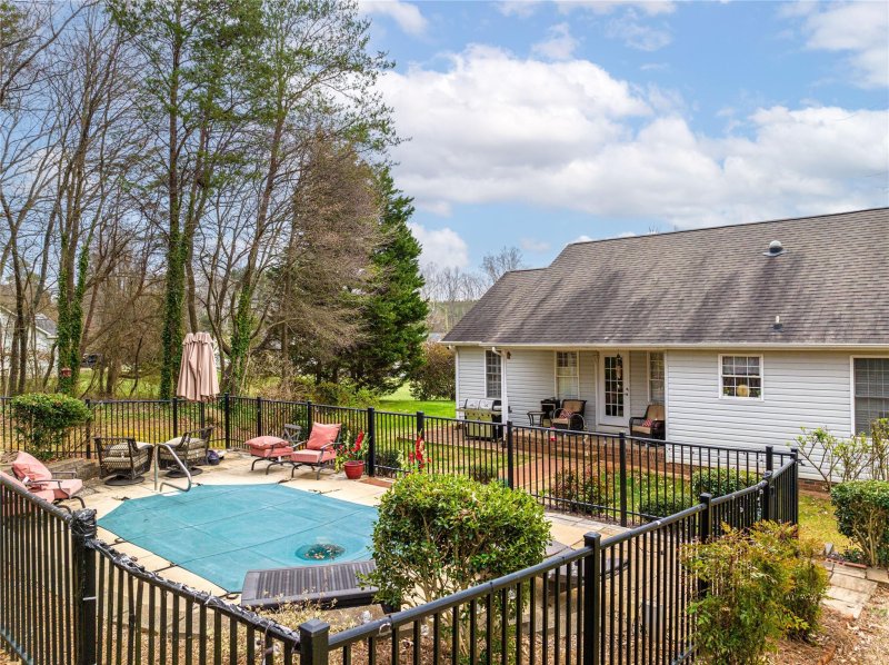 Property image 5 at 2525 Carriage Lane, Lincolnton, NC 28092