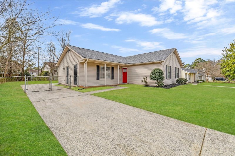 Property image 2 at 2607 Dion Avenue, Charlotte, NC 28212