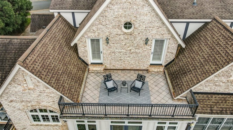 Property image 4 at 7914 Pemswood Street, Charlotte, NC 28277