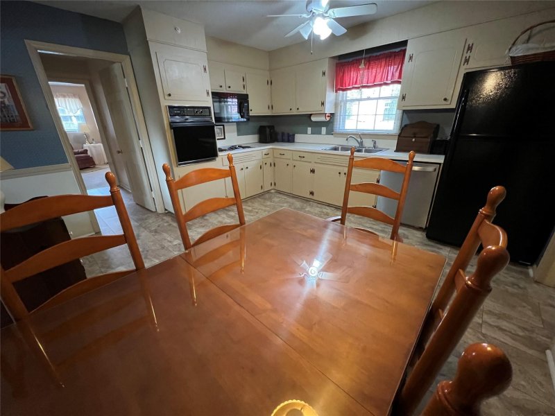 Property image 4 at 109 Walnut Avenue, Mount Holly, NC 28120