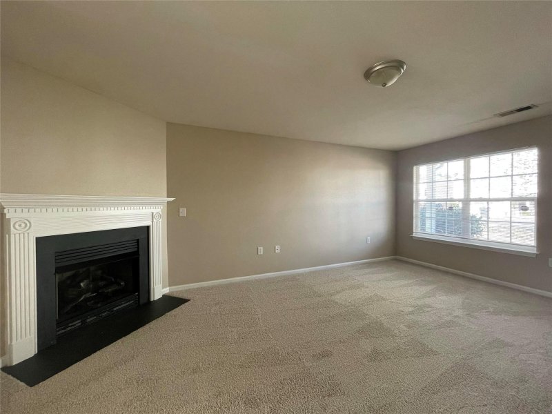 Property image 3 at 1740 Harland Street, Charlotte, NC 28216