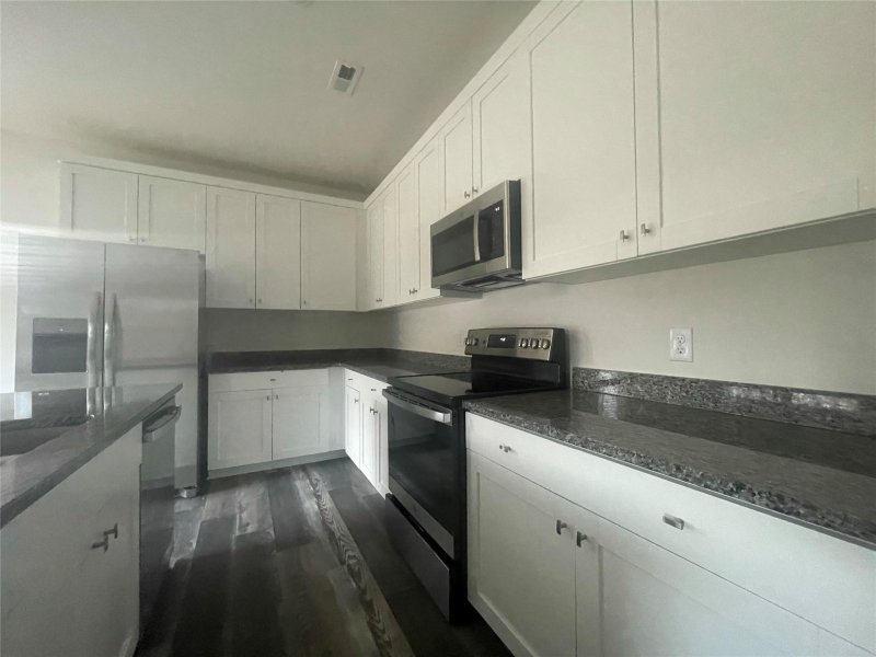 Property image 3 at 578 30th Avenue Circle, Hickory, NC 28601