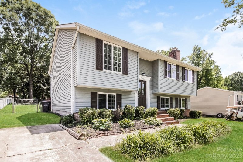 Property image 3 at 4800 Cheviot Road, Charlotte, NC 28269