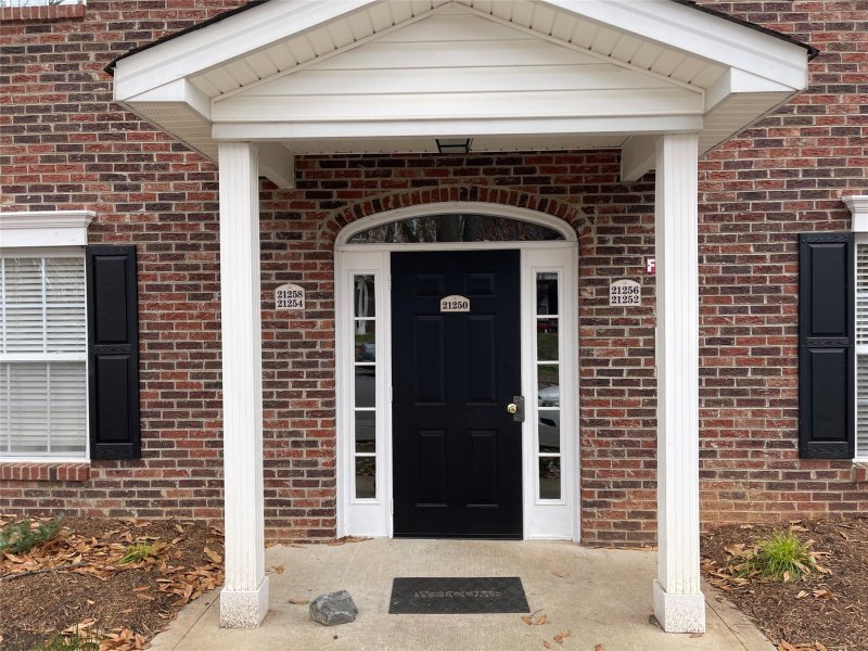 21252 Hickory Street