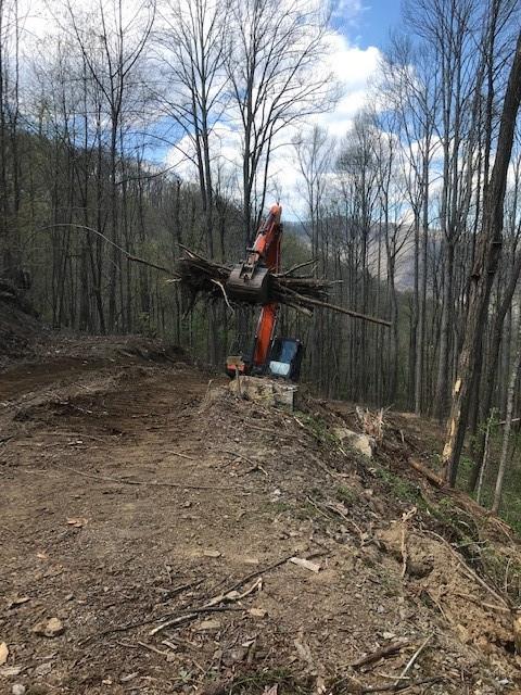 Property image 2 of 976 Slippery Rock Road in Cataloochee Mountain Estates, Waynesville, NC 28785
