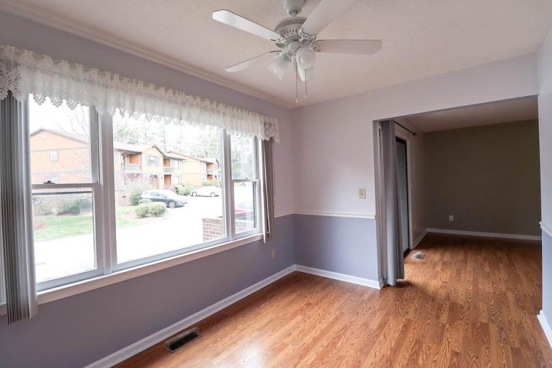 Property image 4 at 1735 B Haywood Manor Drive, Hendersonville, NC 28791