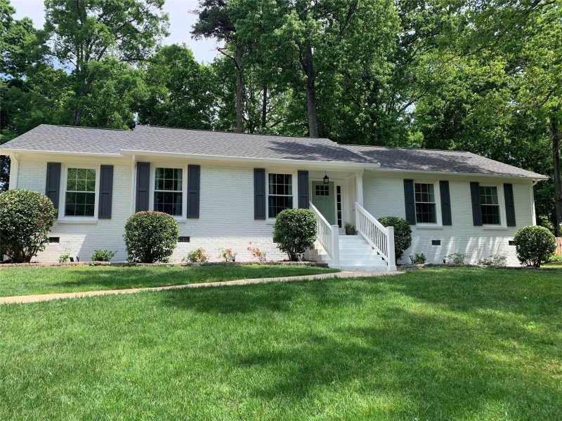 1224 Beechdale Drive