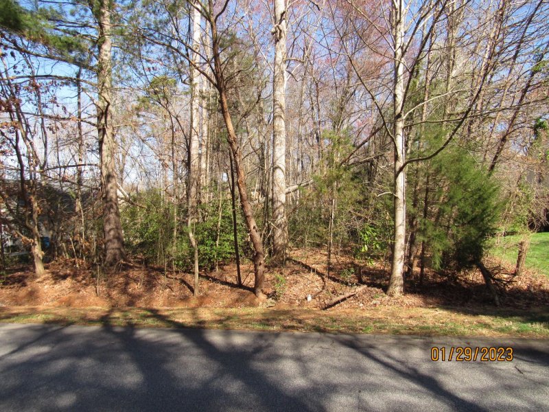 Property image 5 at 1323 34th Avenue Lane, Hickory, NC 28601