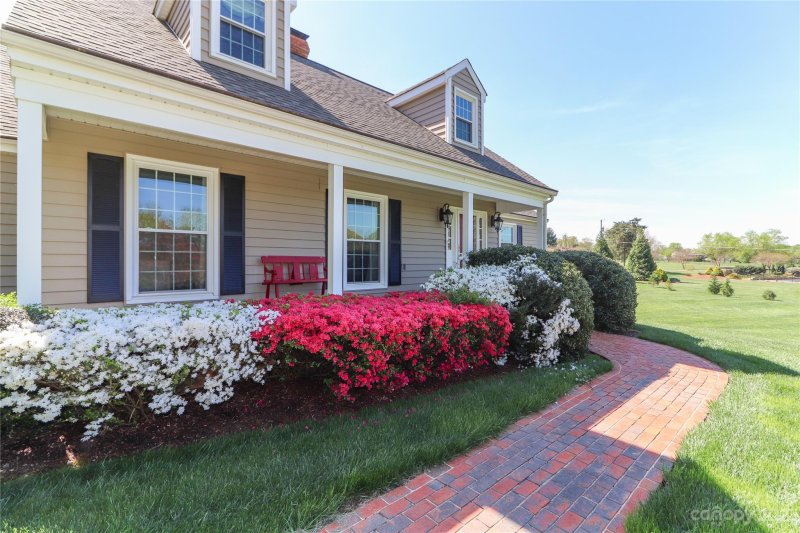 Property image 5 at 242 Country Drive, Statesville, NC 28625