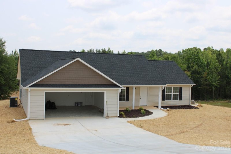 6449 Hunting Creek Road