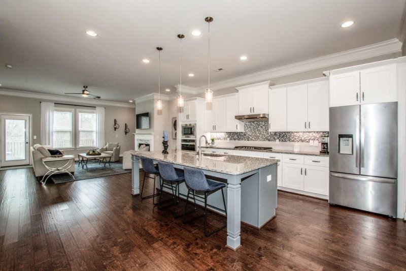 15129 Rocky Bluff Loop