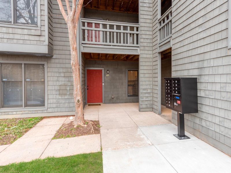 Property image 2 at 9025 J M Keynes Drive, Charlotte, NC 28262