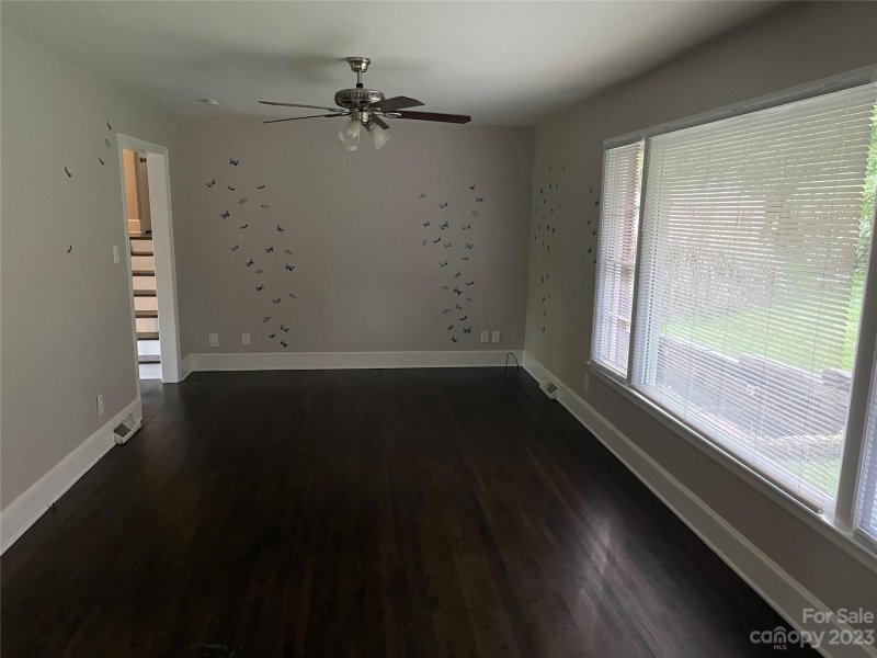 Property image 4 at 421 Owen Boulevard, Charlotte, NC 28213