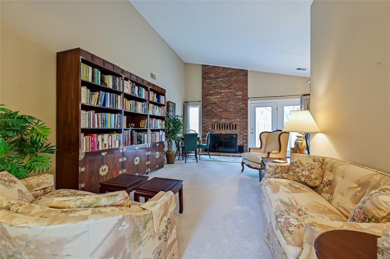 Property image 4 at 901 Sardis Cove Drive, Charlotte, NC 28270