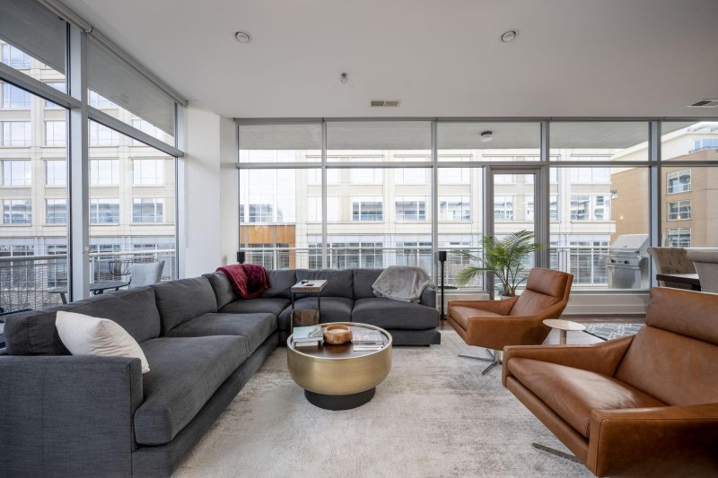 Property image 5 at 1100 Metropolitan Avenue, Charlotte, NC 28204