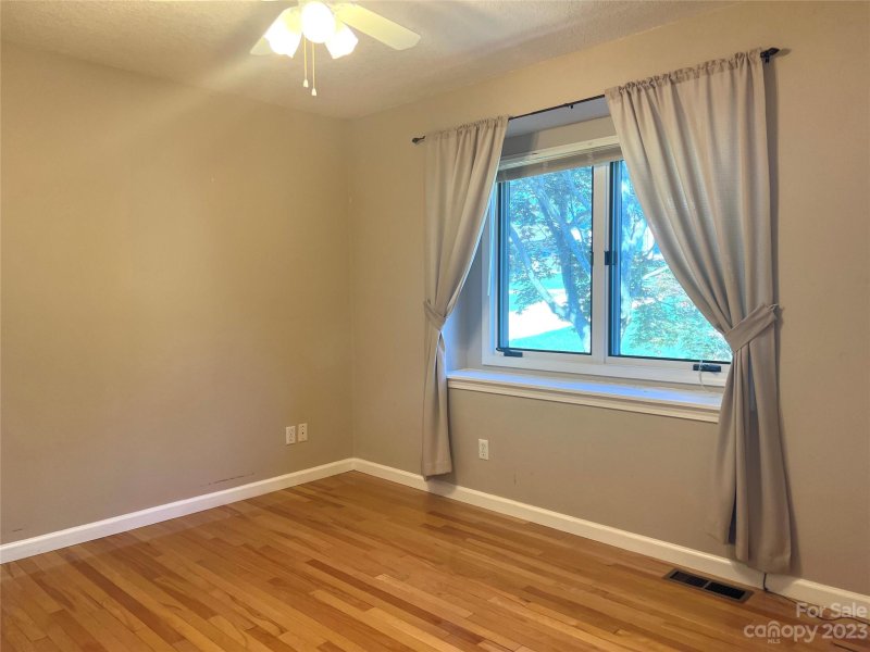 Property image 2 at 320 Kyfields Road, Weaverville, NC 28787