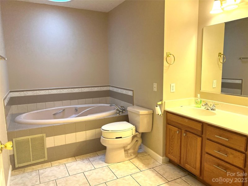 Property image 4 at 320 Kyfields Road, Weaverville, NC 28787