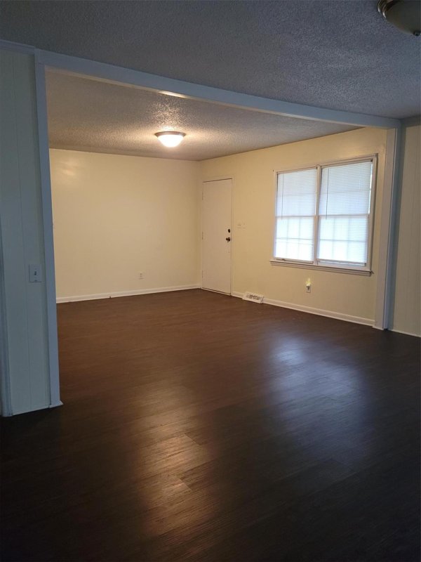 Property image 3 at 7024 Idlewild Road, Charlotte, NC 28212