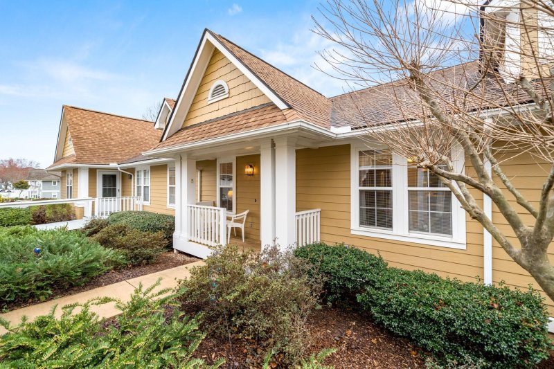 Property image 2 at 302 Woodlea Court, Asheville, NC 28806