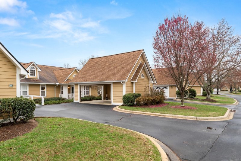 Property image 3 at 302 Woodlea Court, Asheville, NC 28806