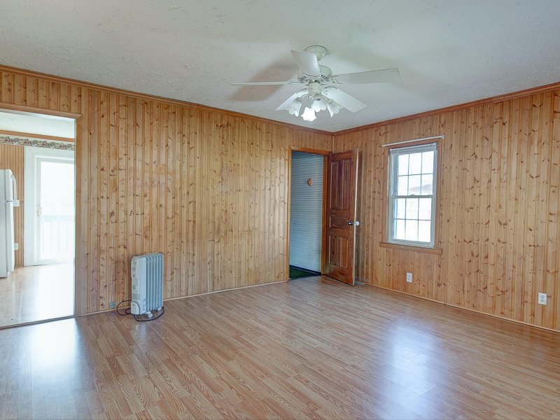 Property image 4 at 20 Axley Street, Canton, NC 28716