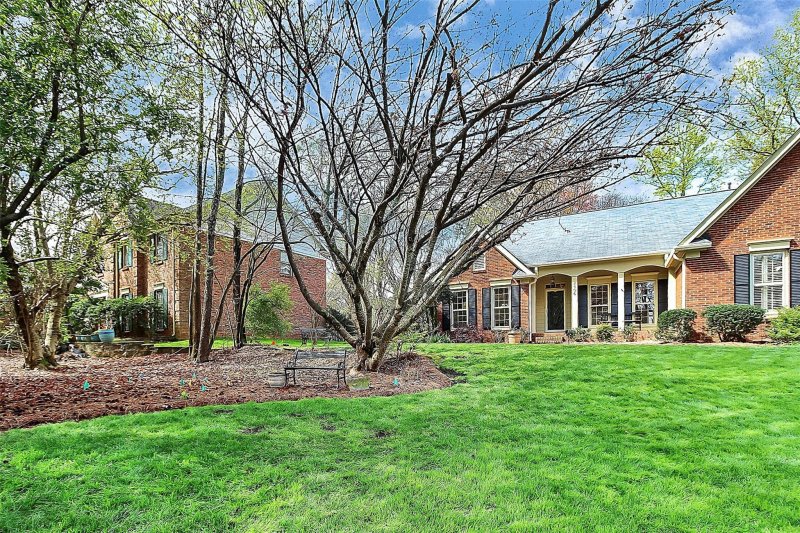 Property image 4 at 2806 Newport Lane, Matthews, NC 28105