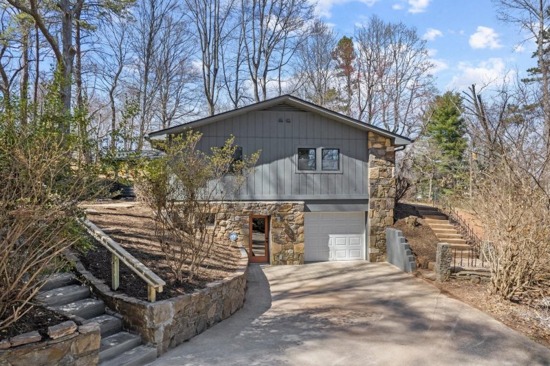Property image 3 at 53 Vanderbilt Terrace, Asheville, NC 28806
