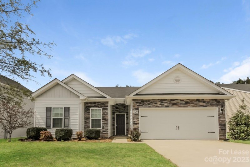 2629 Meadow Crossing Drive