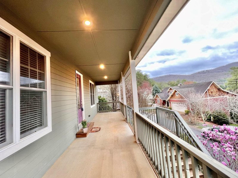 Property image 2 at 5 Oakhaven Terrace, Asheville, NC 28803